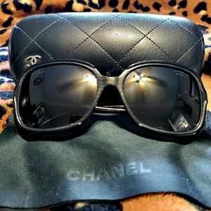 CHANEL sunglasses